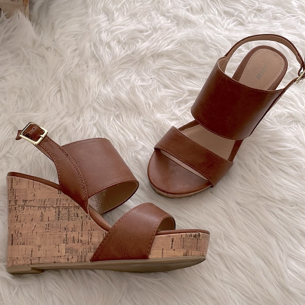 Apt. 9 wedges